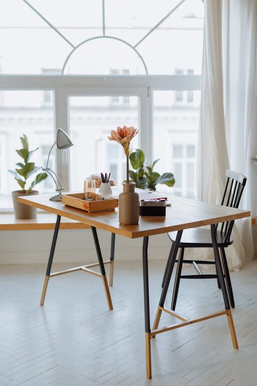 Simple Tips for Creating a Cozy and Inviting Home Office Space